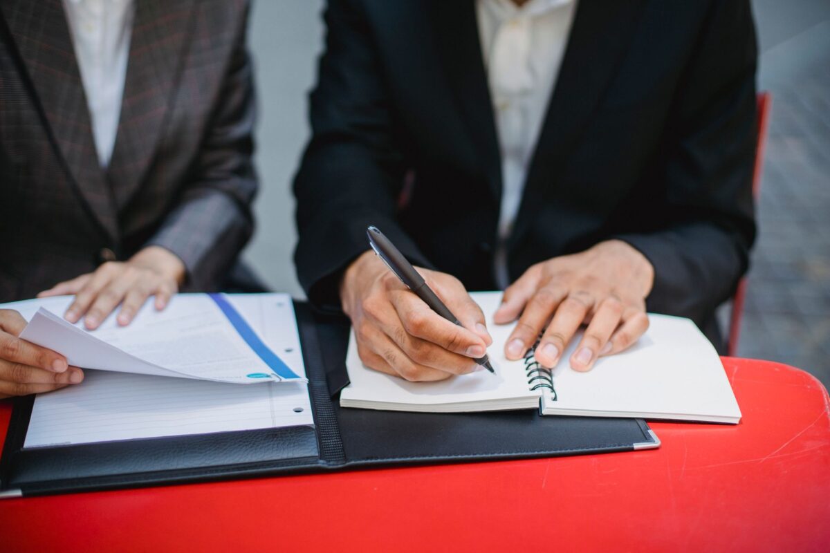 checklist contrat prestation erreurs fréquentes éviter
